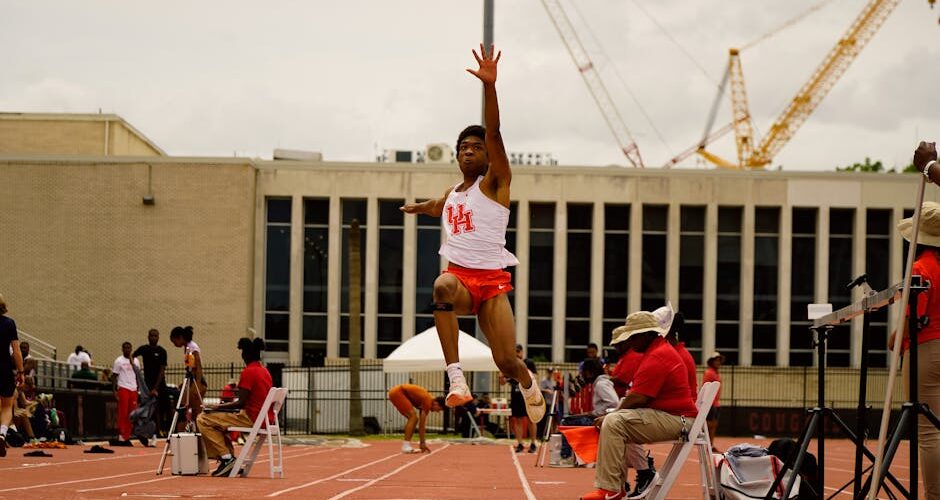 How to Navigate the College Recruiting Process for Athletes