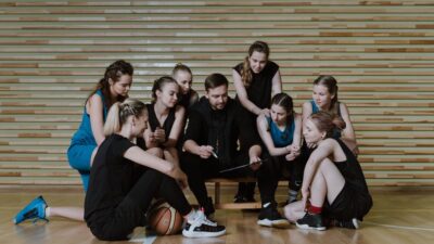 The 2026 AI Coach: Revolutionizing Team Strategy and Performance